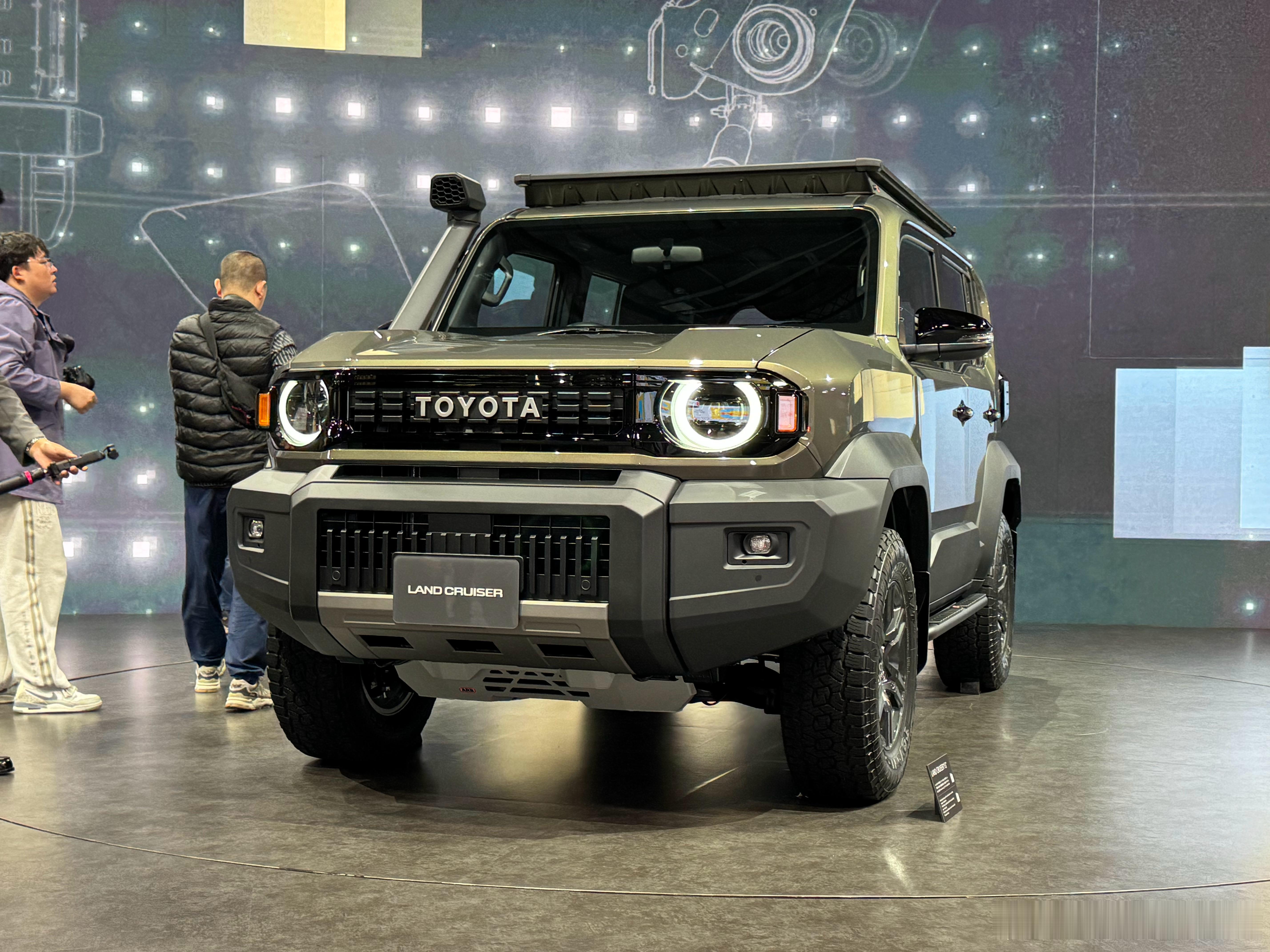 2025东京车展,丰田全新FJ就一句话:这车必须得看实车!实车比你看图片尺寸要大