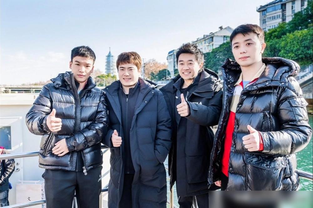 12月26日，赵子豪更新南京游玩vlog，并配文“欢迎来到我的家乡”。原来子