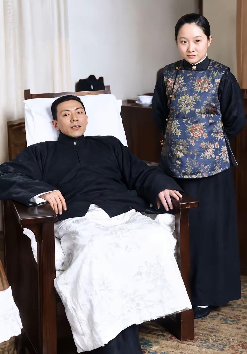 1919年，张家帮佣朱逸民，嫁给了主人张静江。你没看错。穷人家的姑娘，在雇主家里