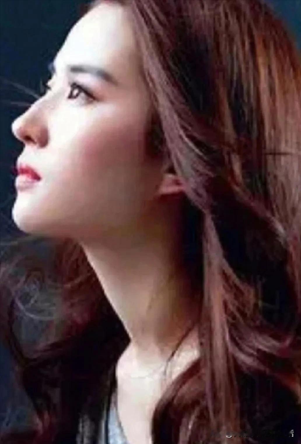 用这段话与退休的你我共勉：快乐不分年龄，美好不被定义；风雨中做个大人，阳光下做