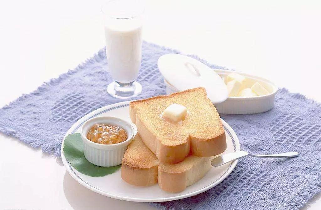 孕期总是半夜饿醒怎么办? 孕期夜宵应该这样吃!