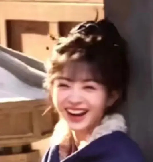 【田曦薇】黑图合集田曦薇嫁金钗开机​​​