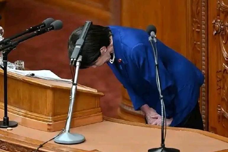 11月21日，日本共同社报道:“消息人士报道，原定于下周二日本访华团与中国商务部