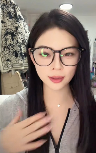 文文也出来表态了！别想从口中听到麻六记任何的诋毁和不好，虽然他们都离开团队了，