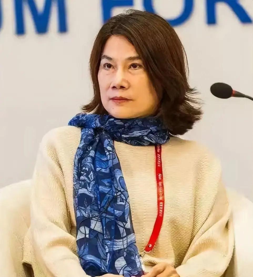 董明珠：快80岁的人了，还在为企业服务！哪些六十多岁就退休的人，怎么想？