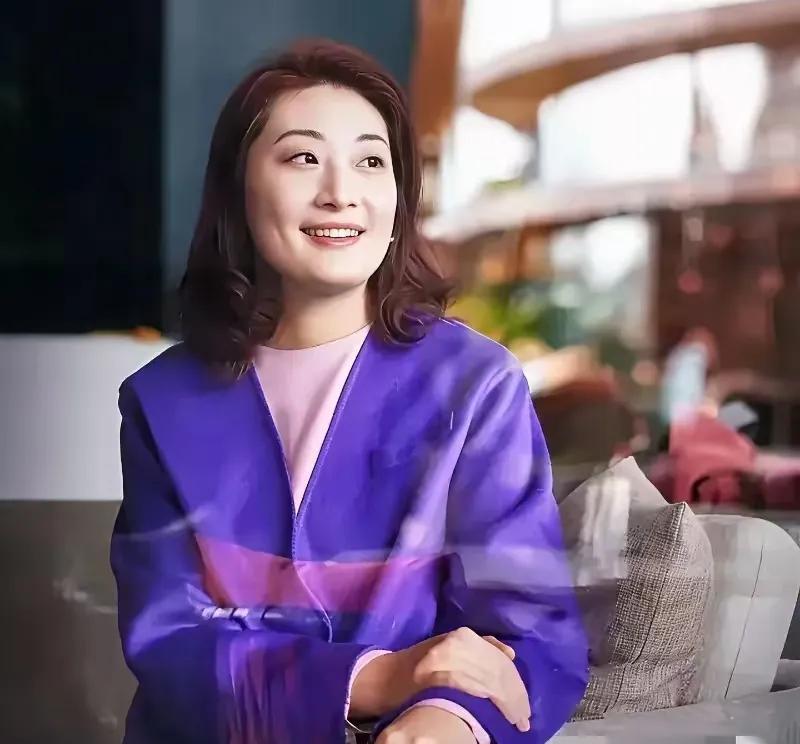 嫡女享商业帝国，庶出享富贵。私生子没有继承权，这应该写进民法，小三的财物应全部追