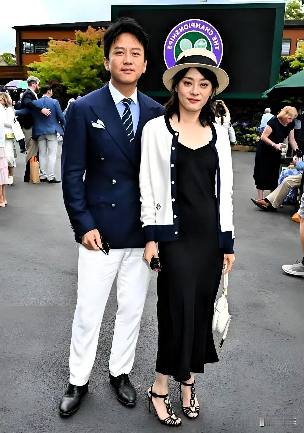 邓超孙俪合体《阿凡达3》首映礼：15年婚姻的真实甜度与配音默契1.红毯互