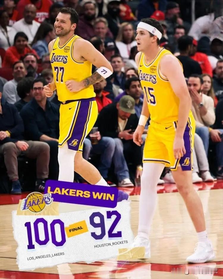 湖人超级球星詹姆斯真是太委屈了！在今天湖人客场以100：92战胜火箭的赛后，湖人