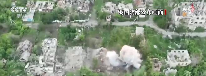 假如波兰下场乌克兰，俄军能扛住乌波联军吗？就这么说吧，波兰要是入局，好比给俄乌战