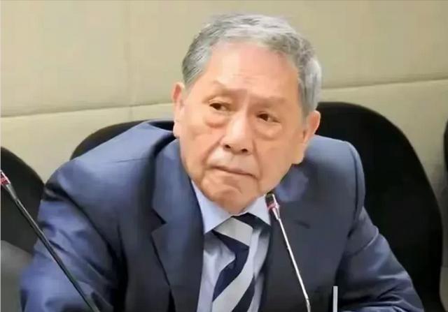 台湾退役中将帅化民说：很多人说，现在西方国家组成了北约，G7，五眼联盟，中国随便