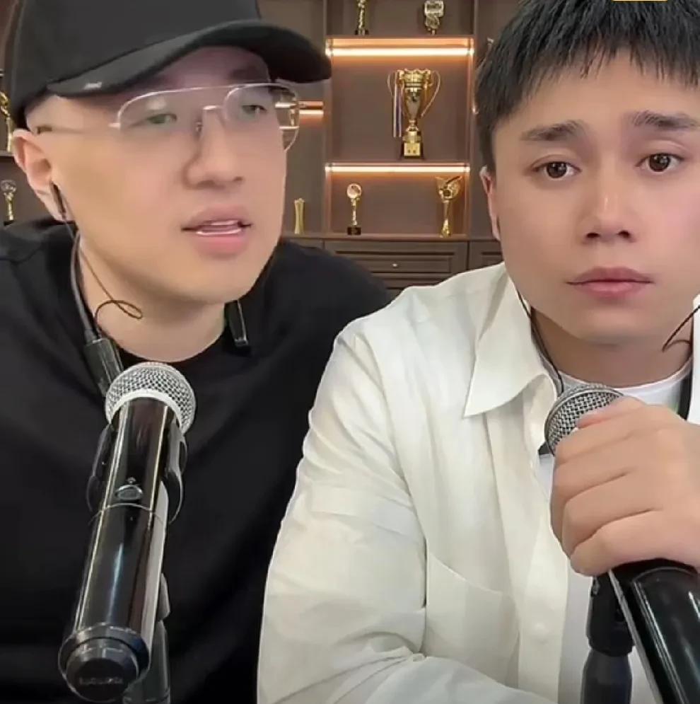 伽柏吐槽所有人都给八卦主播点过关注，辛巴还给二子爷点过呢，为什么到二狗这就出问题