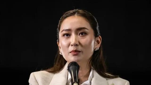泰柬还是交火了！泰军牛气轰轰出动了F-16战机，柬埔寨1700万人正为洪森的嚣张