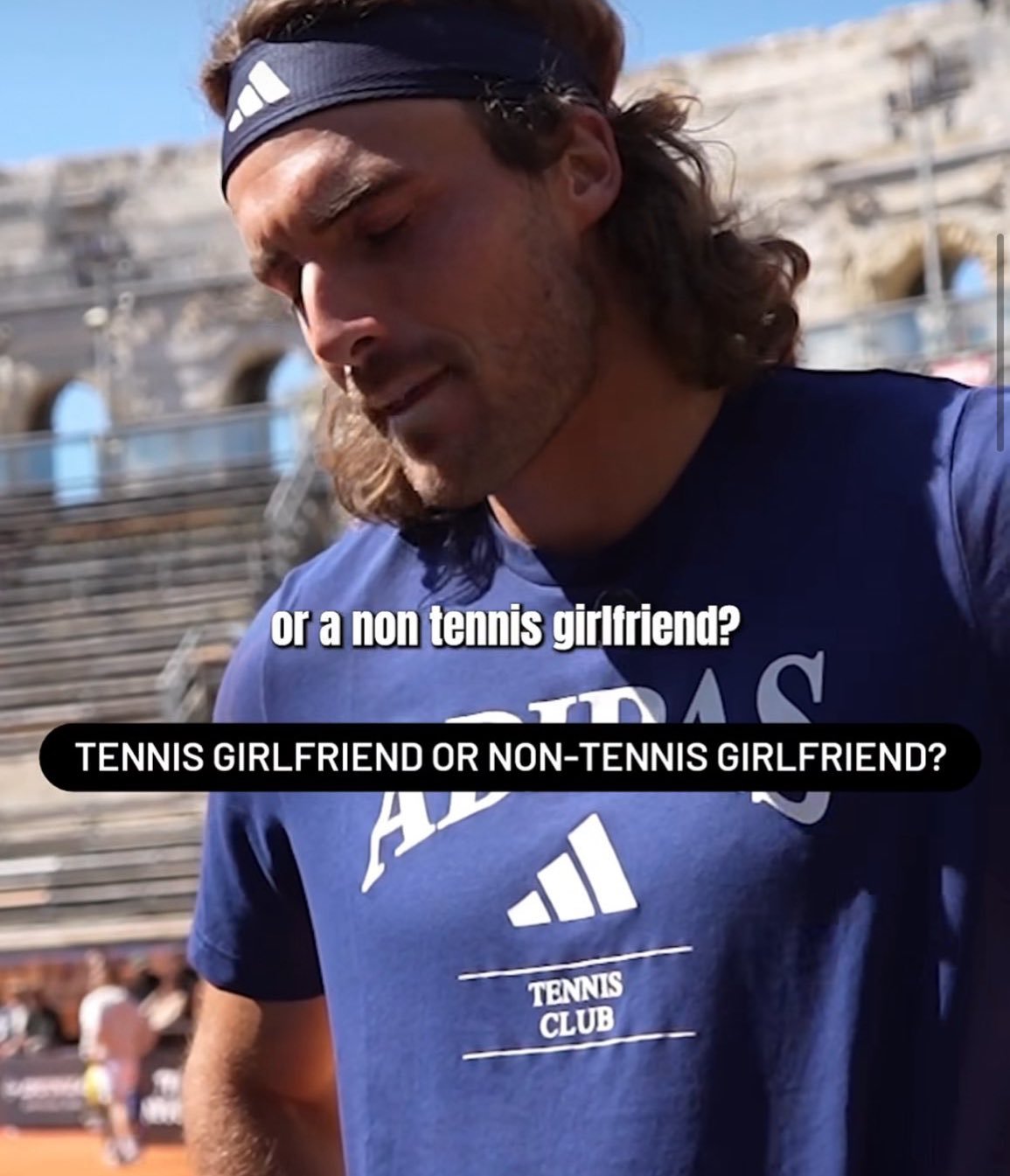 西西帕斯最近的一个采访里，被问到：“你更喜欢会打网球的女朋友，还是不会打网球的女