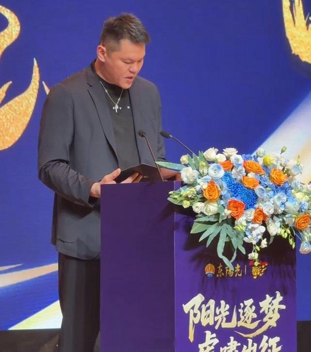 朱芳雨：这个休赛期，我们引进了崔永熙和焦泊乔两位年轻国手，从二队上调了王洪泽和陈