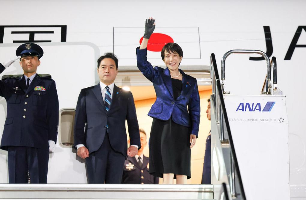 高市早苗启程访美，重点议题不再是中国，而是拿出88万亿保全自己当地时间3月1