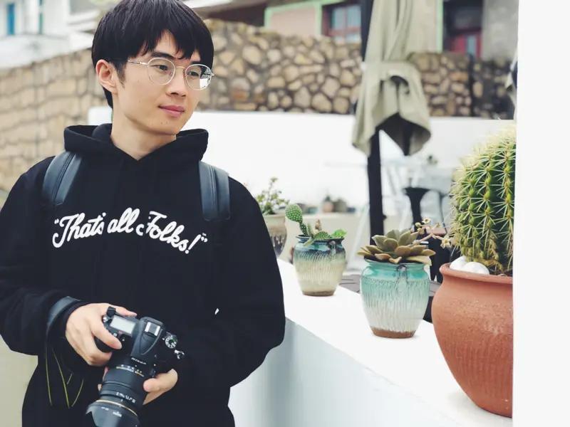 曝黄一鸣出轨黄一鸣这瓜真是越吃越上头！4月23日，她相恋8年的前男友苏易陆实名