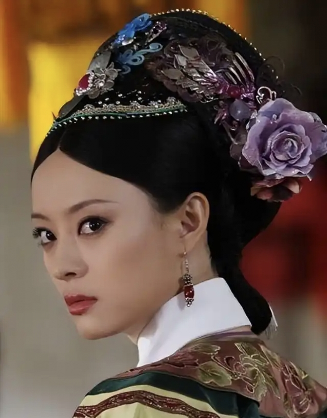 《甄嬛传》播出后，孙俪和甄嬛几乎成了一个名字。可很多人不知道，这个改变她演艺生涯的角色，最初并不属于