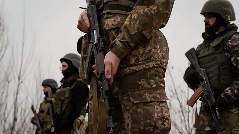 泽连斯基决心以武服俄泽连斯基是铁了心要靠打仗压服俄罗斯，这事已经明明白白摆在