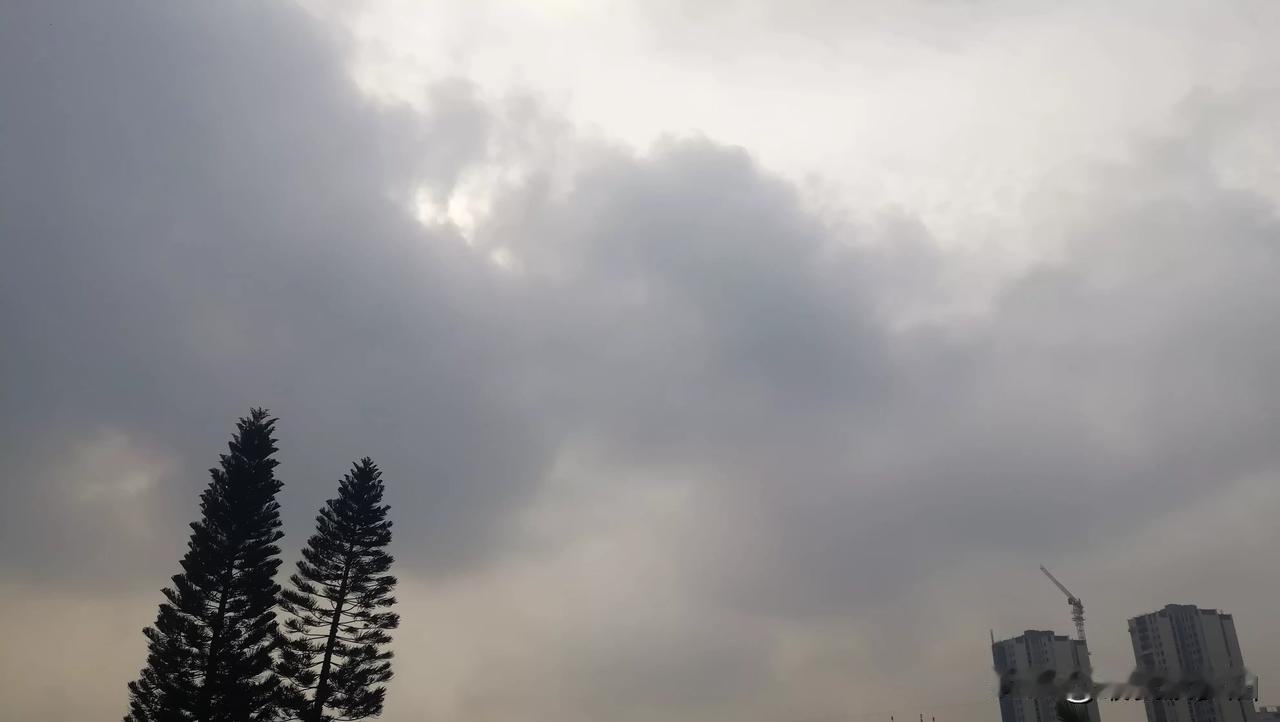 五一小长假返程局地将迎暴雨！新一轮雨水也抵达广东，今明两天雷雨大风齐上阵！
