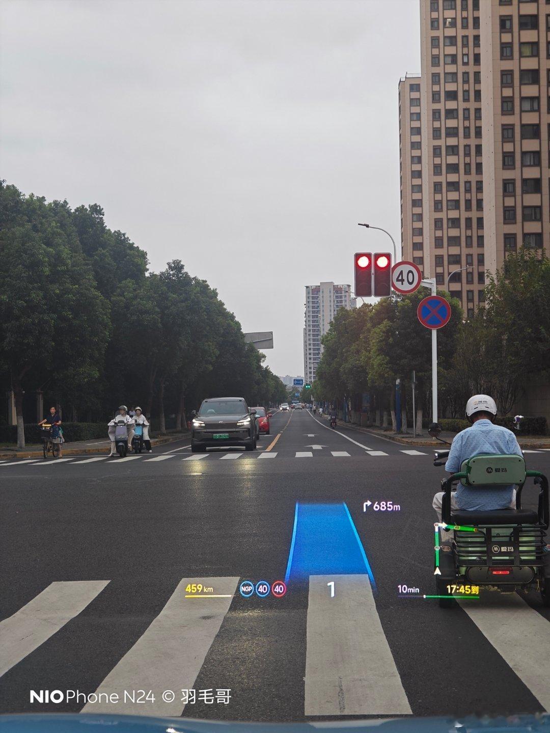 常州路上偶遇一台野生L90，辨识度还可以。电动兄弟乐道l90​​​