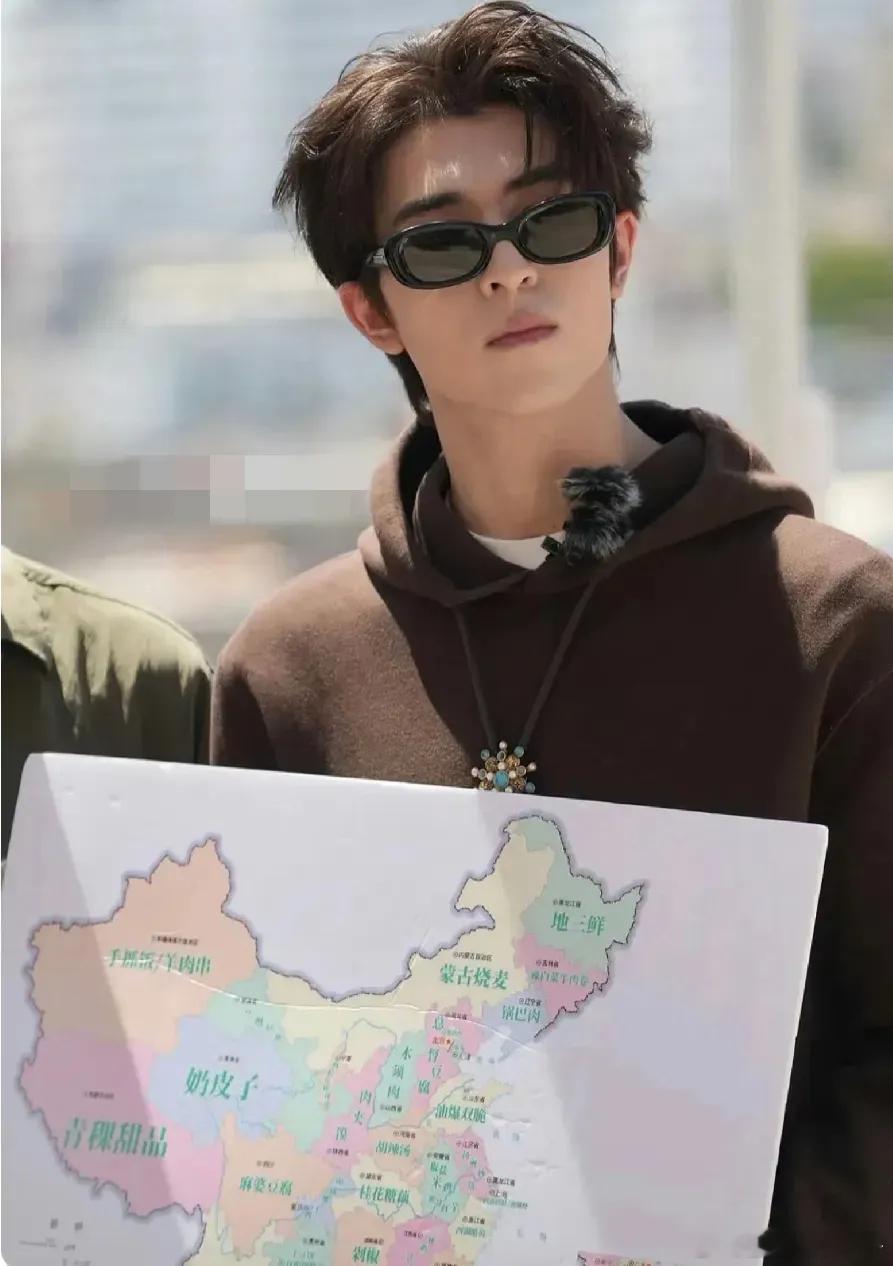 《中餐厅9》刚开始录制就得罪了大半个中国的人上了讨论话题！有网友说也不知道中餐厅
