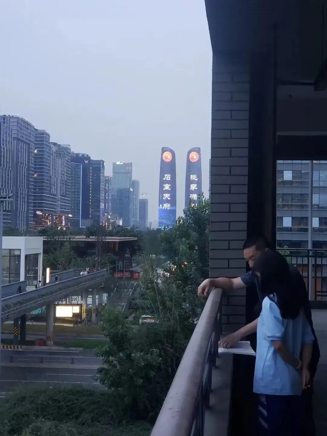 这里没看错的话，应该是成都吧