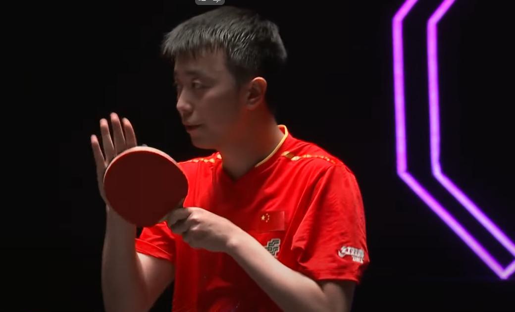 陈垣宇雄起了！由于第一局被人家打了11:3估计陈垣宇又被王皓训了。第二局陈