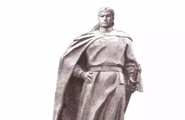 石达开在大渡河被困时，每天清晨让全军做同一件事：用炭条在石头上写“人”字——写满