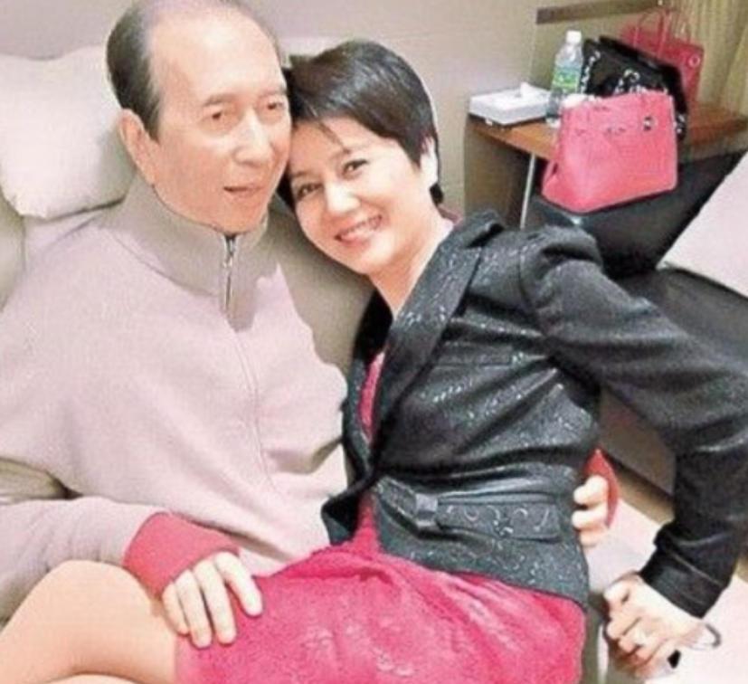 何鸿燊也被梁安琪的这番话语给惊到了，毕竟他给的数目不可小，一般女人绝对会欣然答应