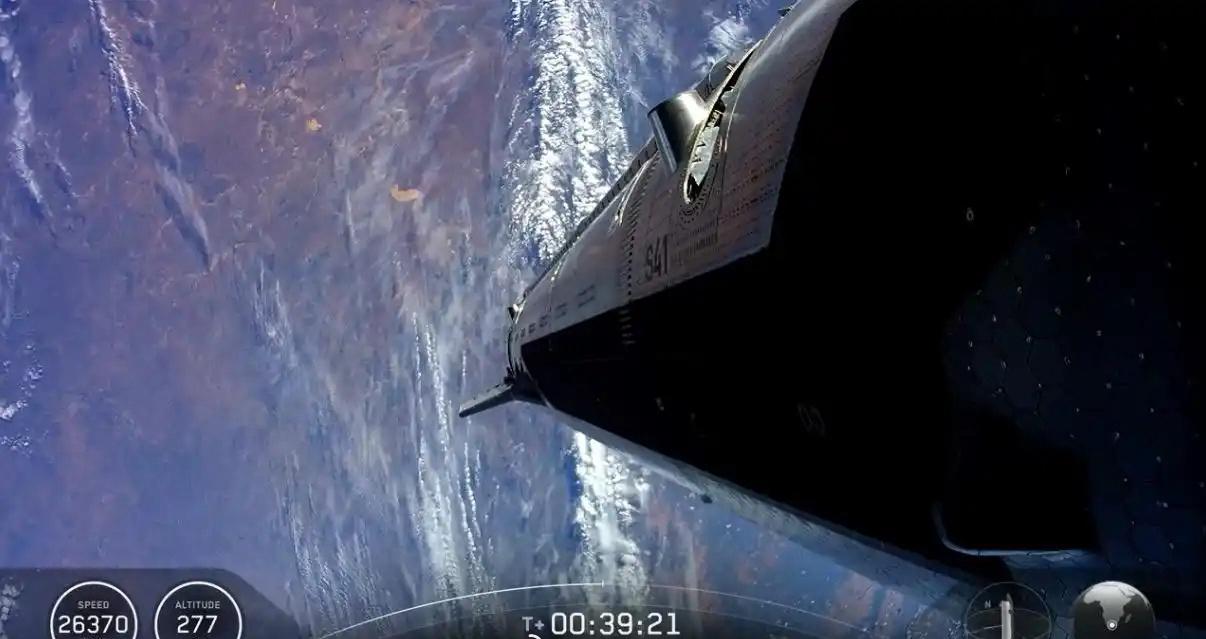 星舰第14次试飞首次入轨，部署26颗星链卫星后溅落太平洋。9月28日，Spa