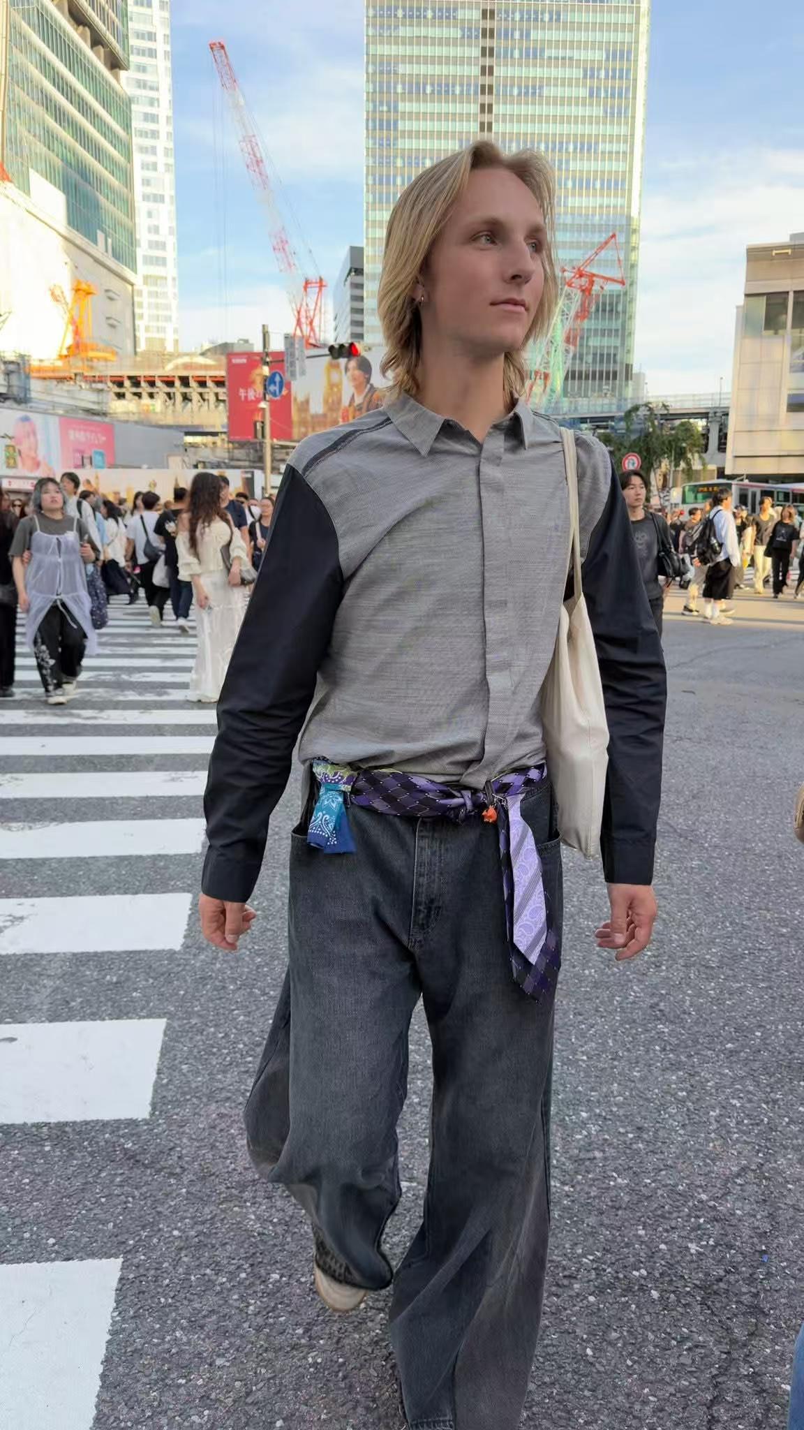 本来是一个温馨的家庭，一场开心的家庭旅行，因为使用ChatGPT引发了一场愚蠢的