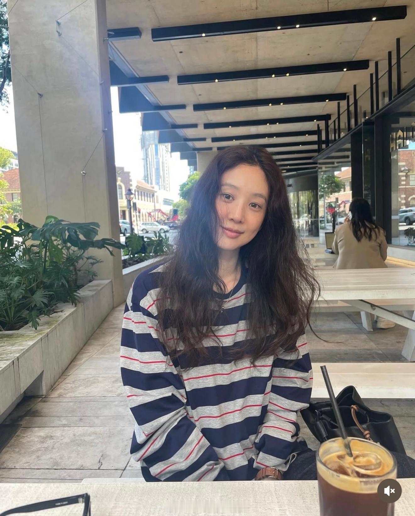 郑丽媛郑丽媛微笑女王和妈妈的约会时光​​​
