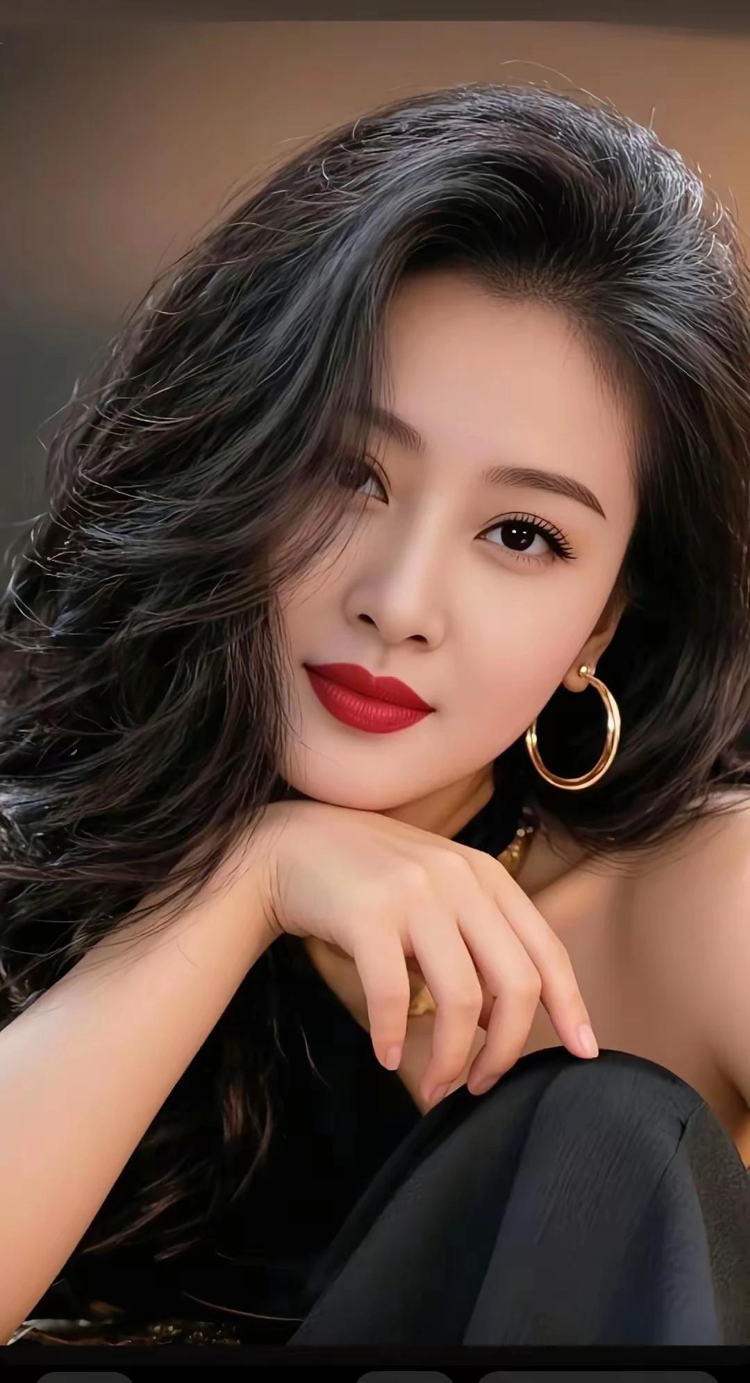 上联：不问世间情太苦下联：却叫人生死相许