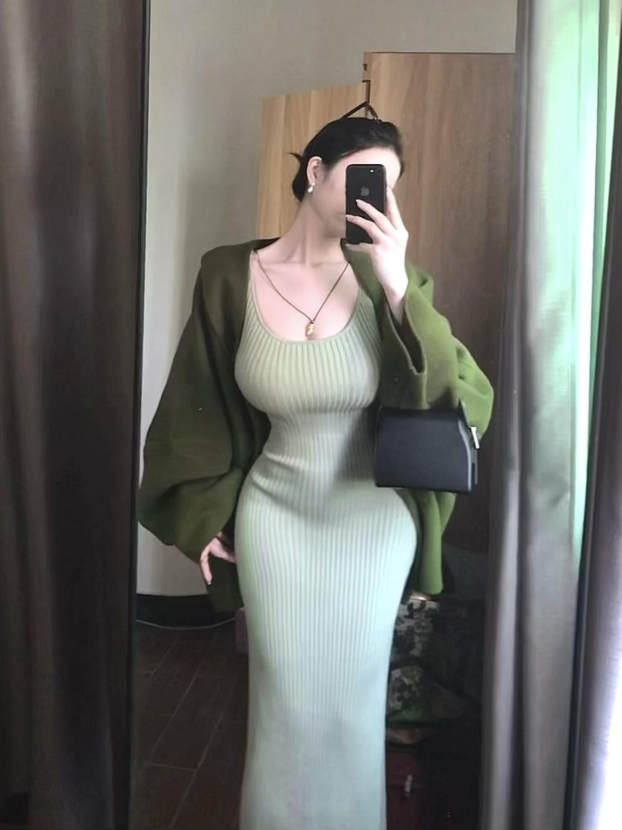 哇唔！绿色系穿搭也能很质感唉！