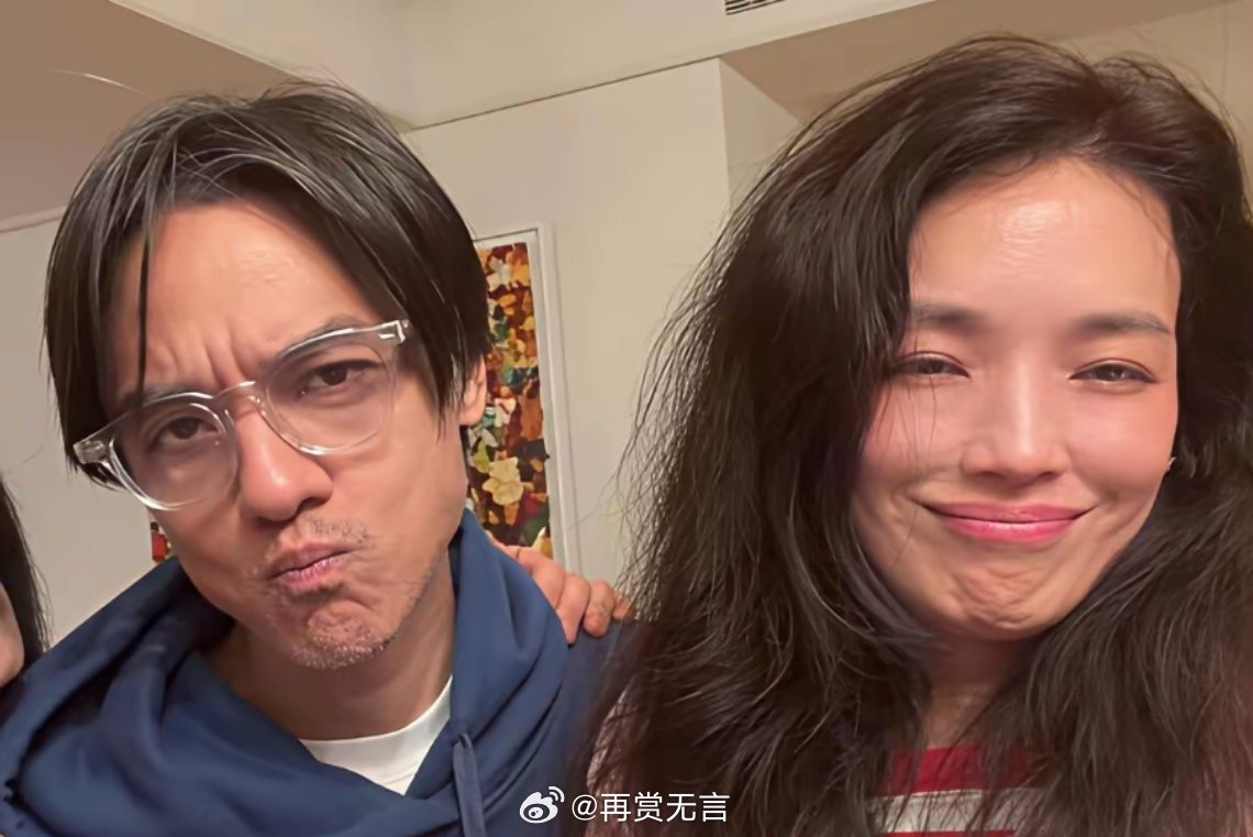 舒淇的弟弟居然是他？老公冯德伦开始长白头发了。