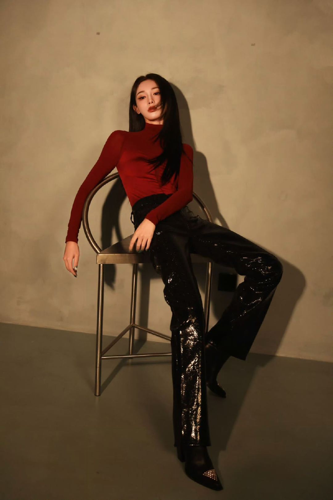 彭小苒曾在横店收养流浪猫彭小苒最新采访里提到自己养了四只猫，其中一只叫“福福”