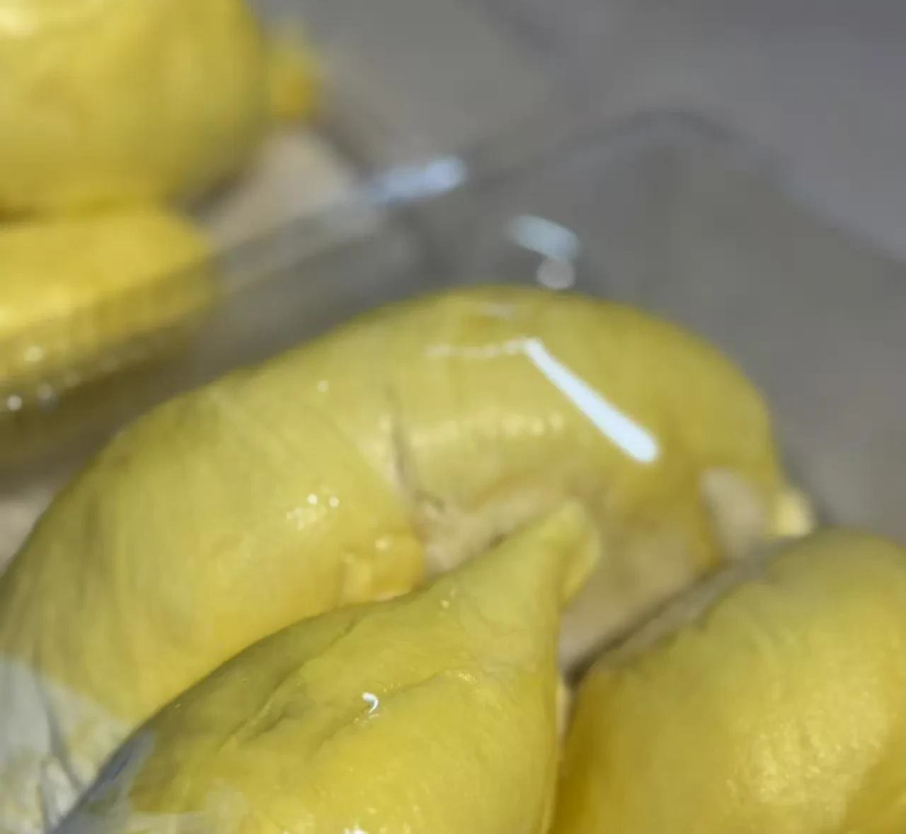 昨天和他吵架了手机信息响起，应该是来道歉的吧。拿起手机一看，没想到……