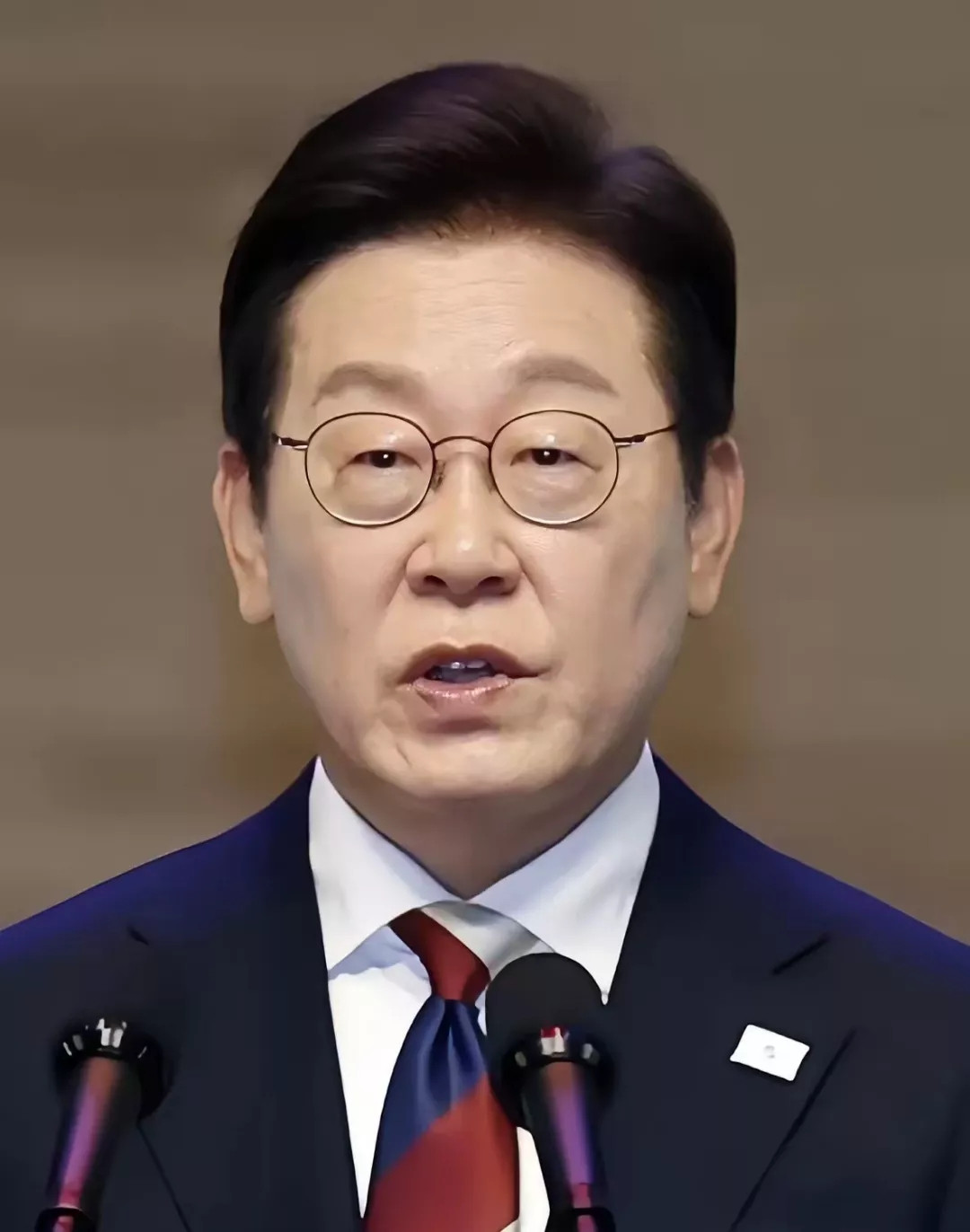就在刚刚，韩国总统李在明宣布：8月18日，李在明决定在25日前后向中国派出特使