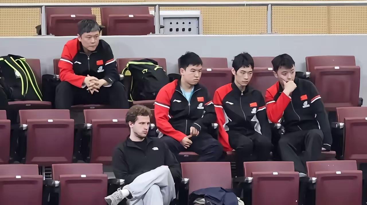 多哈挑战赛结束，获得男单冠军的周启豪，女队的主力蒯曼，陈熠，回京休息调整备战亚洲