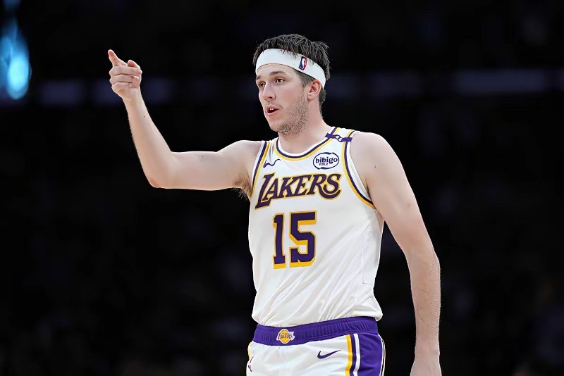 湖人队的里弗斯在与雷霆一战后，让球队看清了他的价值，他自己也清楚了自己的实力。打