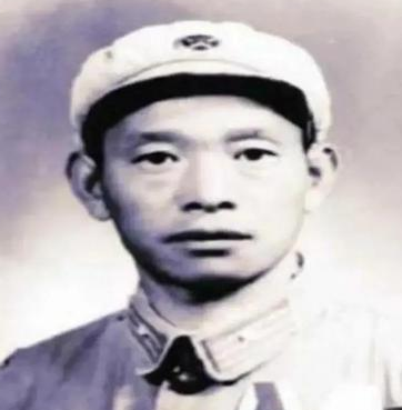 1943年，八路军电台科长刘长生结婚申请未通过，一气之下，他竟带着密码本投靠日军
