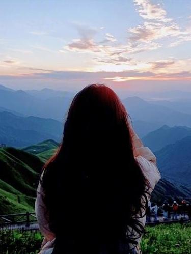 父母的德行，藏着子女一生的福报真正的家风，从来不是金山银山，而是父母的一言