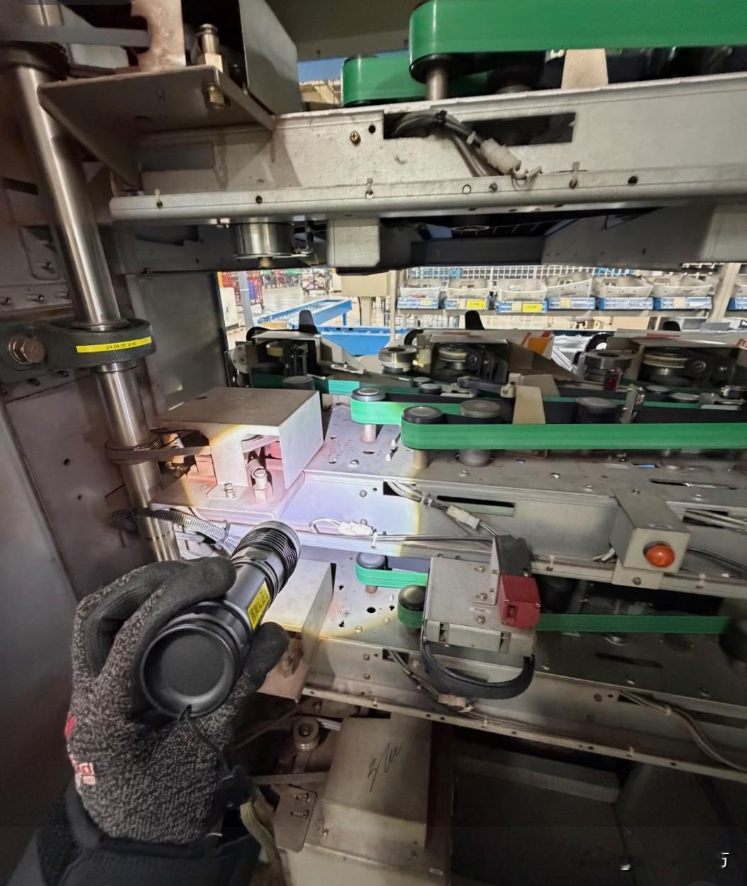 韩国一位女公务员在网上晒她的工资单，这是已经翻译成中文的工资单，因为是机翻，所以