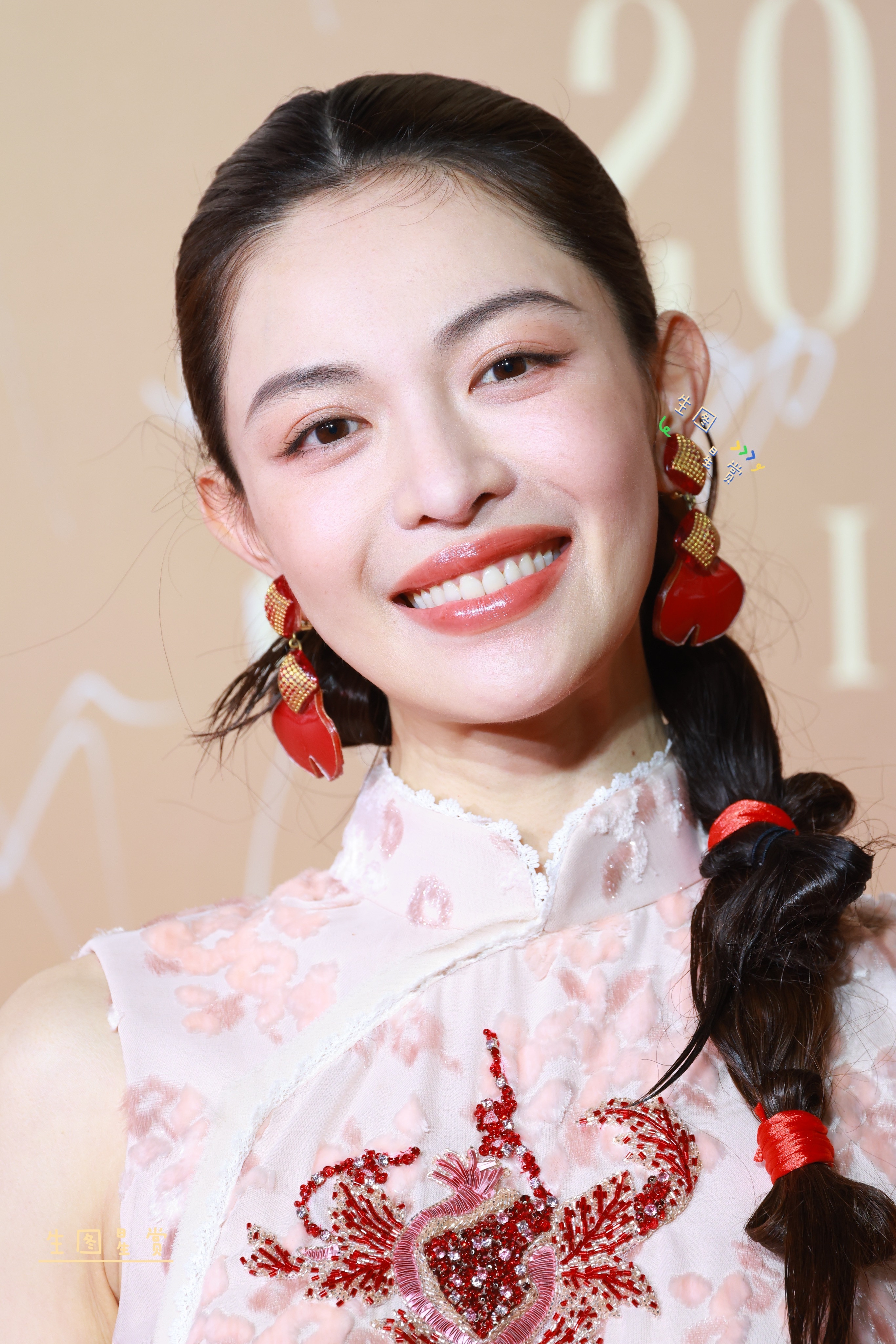 荔枝西施钟楚曦，红毯从未失手过！时尚中国之夜中国时尚产业盛典钟楚曦​​