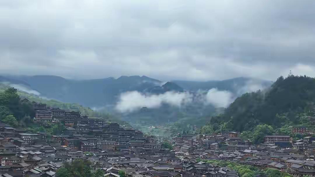 人这一生，读懂这4句治愈良言，余生活得通透自在人生如行舟，难免会遭遇风浪，陷入