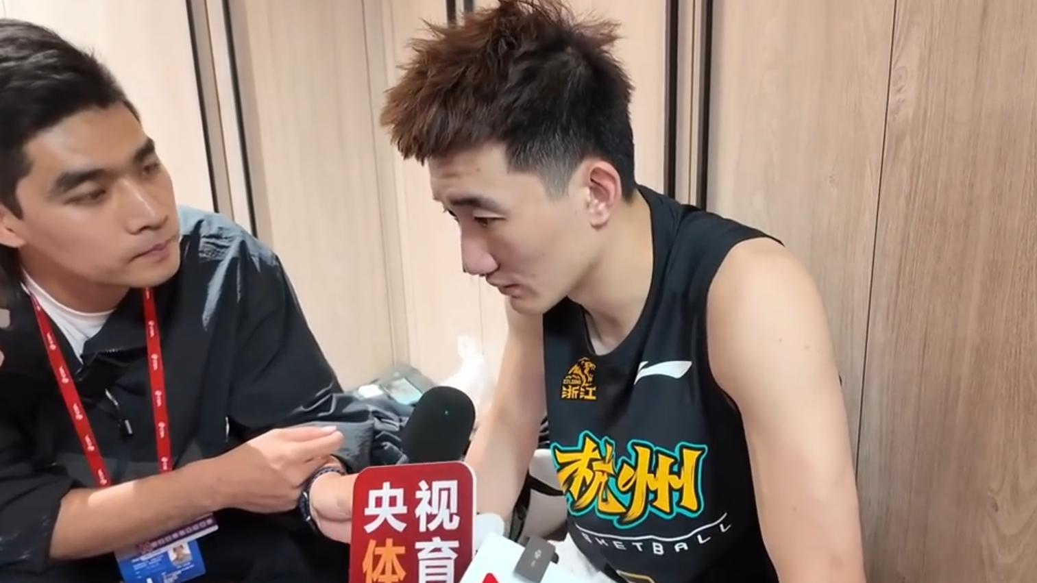广厦更衣室疯狂庆祝!杰曼被打回原形!陈盈骏方硕霸气说打回北京