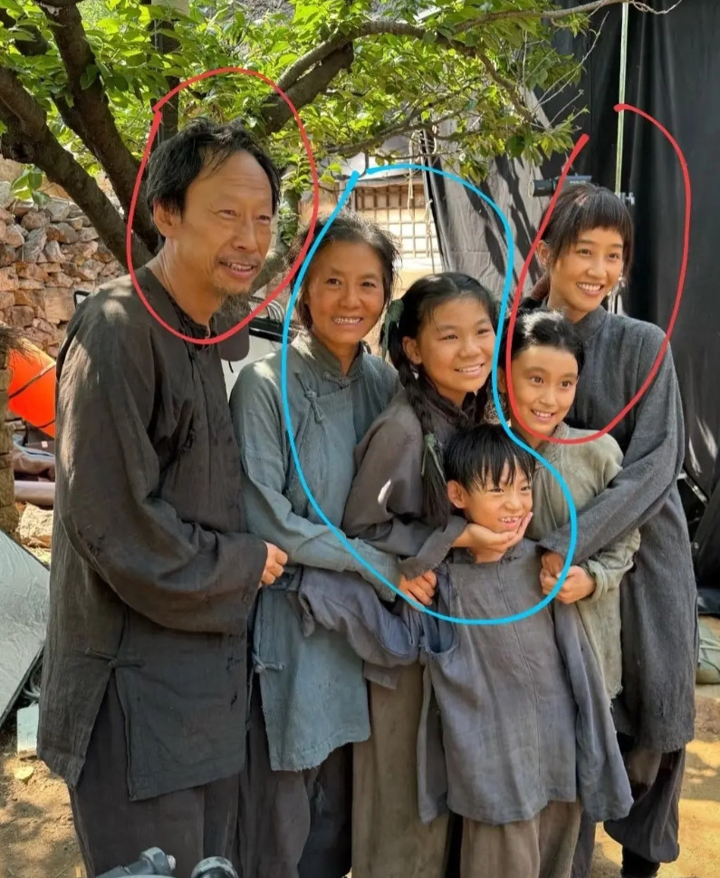 有个地方没看懂“生万物”里的银子应该不是老费家的亲生孩子之所以这么说