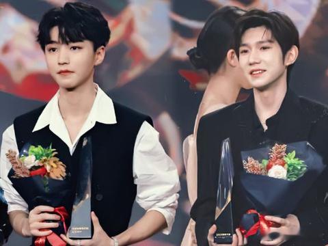 王源王俊凯差点重名笑不活了！TFBOYS的两位顶流居然差点用一个名字出道？王俊凯