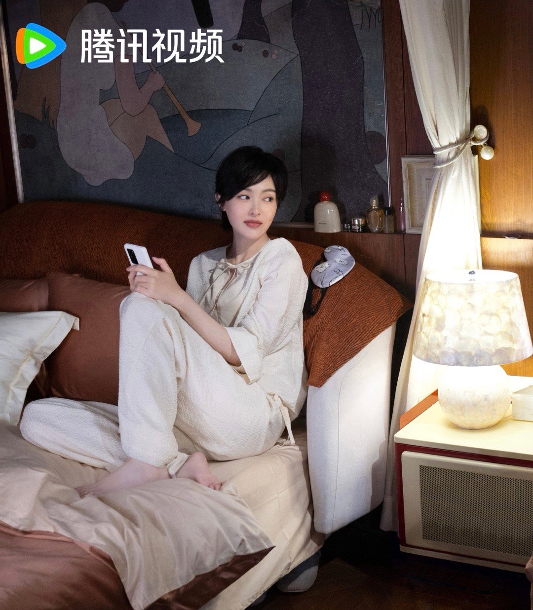 唐嫣钟汉良新剧对打时隔那么多年，看到唐嫣《爱情没有神话》短发的海报还是一下被拉回