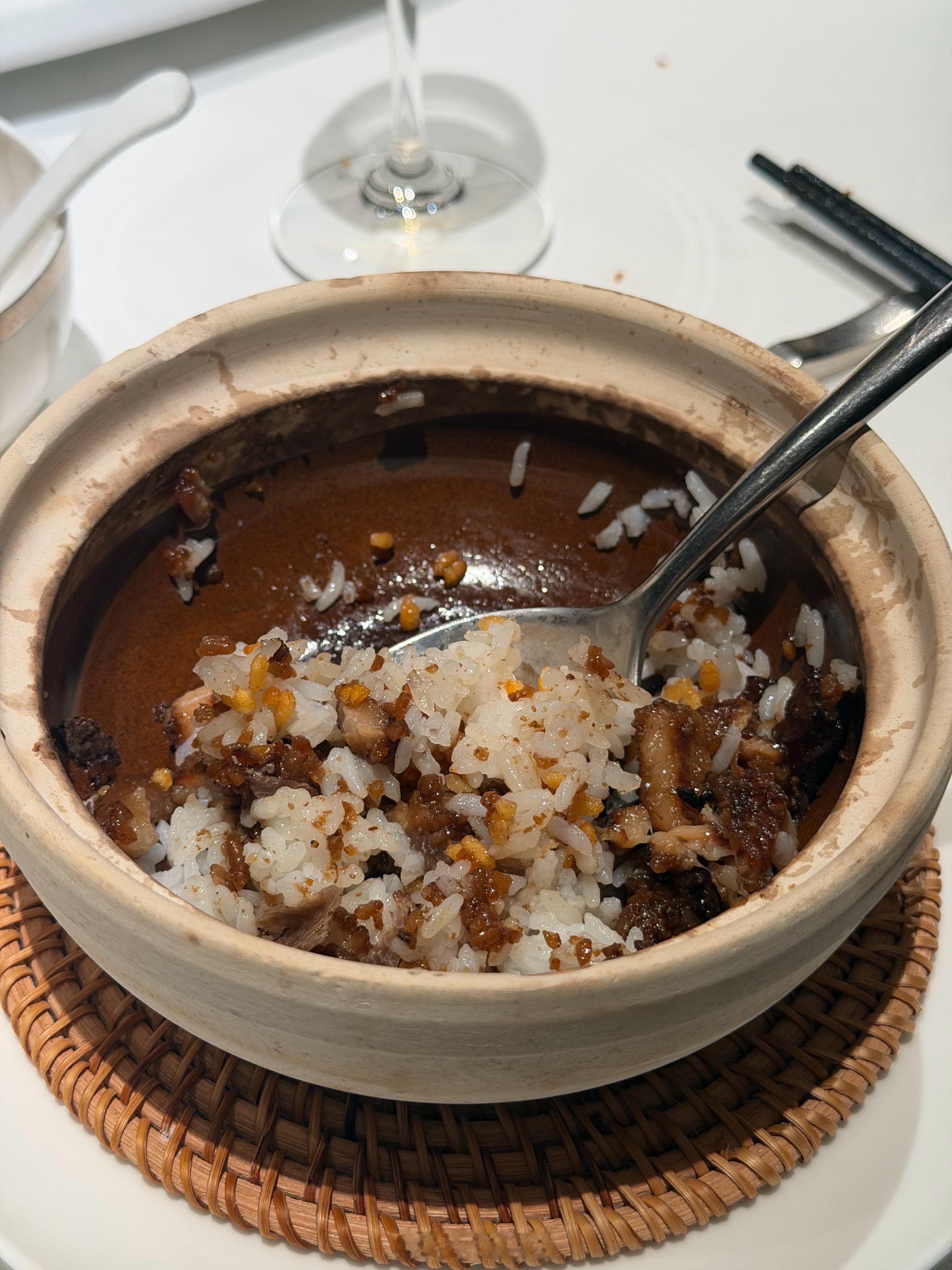 和一桌卷王吃饭给我这个卡拉米整焦虑了，隔壁大哥买飞机都已经第二架了，我满脑子想着